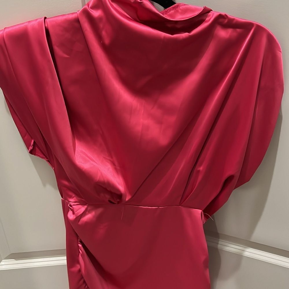 Pink mock neck dress - Picture 3 of 6